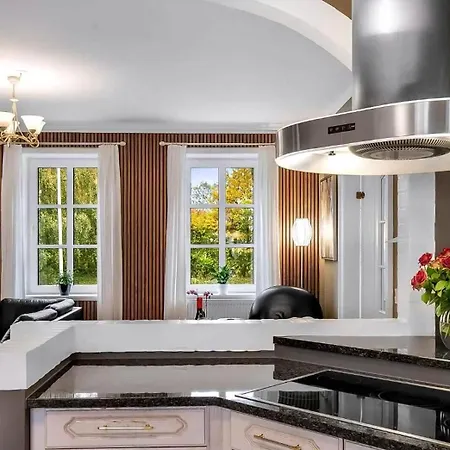Vila Spacious House With For Relaxation And Play *