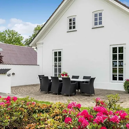 Spacious House With For Relaxation And Play Vila Brenderup