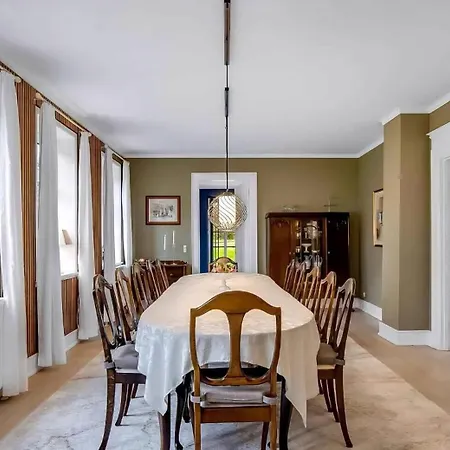 Spacious House With For Relaxation And Play Vila *